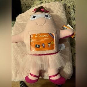 Huggabelle by Huggalo